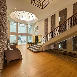 Departamento Quito, Republica Del Salvador Apartamento Quito